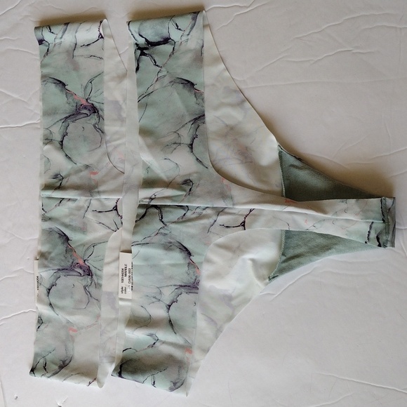 Alfani Women's Laser-Cut Thong Underwear 2-Pk Set Marble‎ Size L - Picture 5 of 8